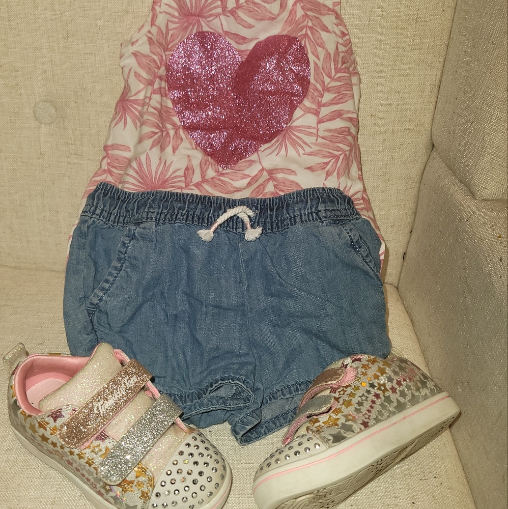 Light up twinkle toes skechers girl toddler size 9 tank top n shorts included 3t